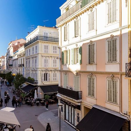 Centrally Located Modern 2 Bed Apartment In Cannes With Aircon And High Ceilings And Modern Design 696 Eksteriør billede