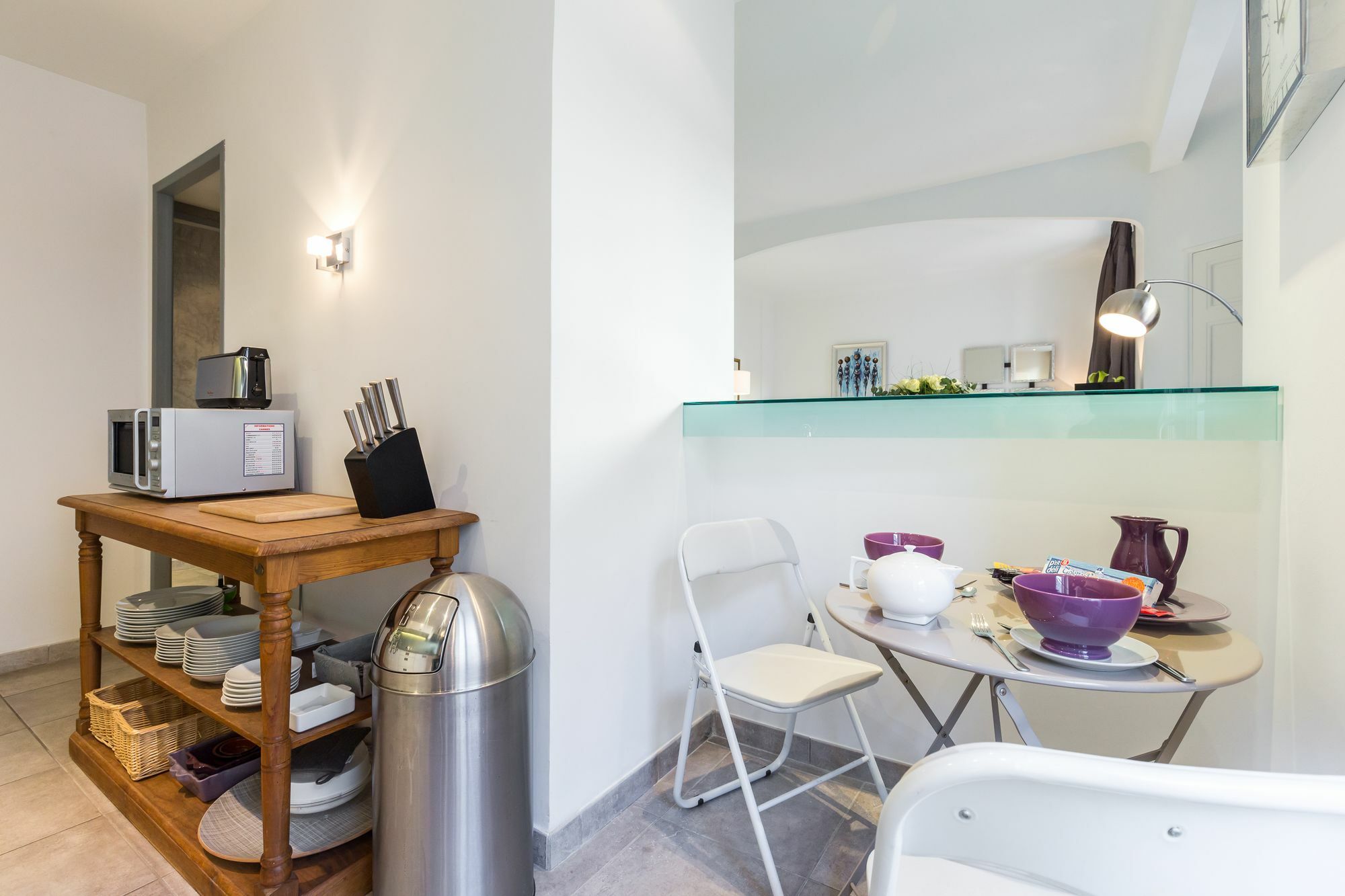 Centrally Located Modern 2 Bed Apartment In Cannes With Aircon And High Ceilings And Modern Design 696 Eksteriør billede